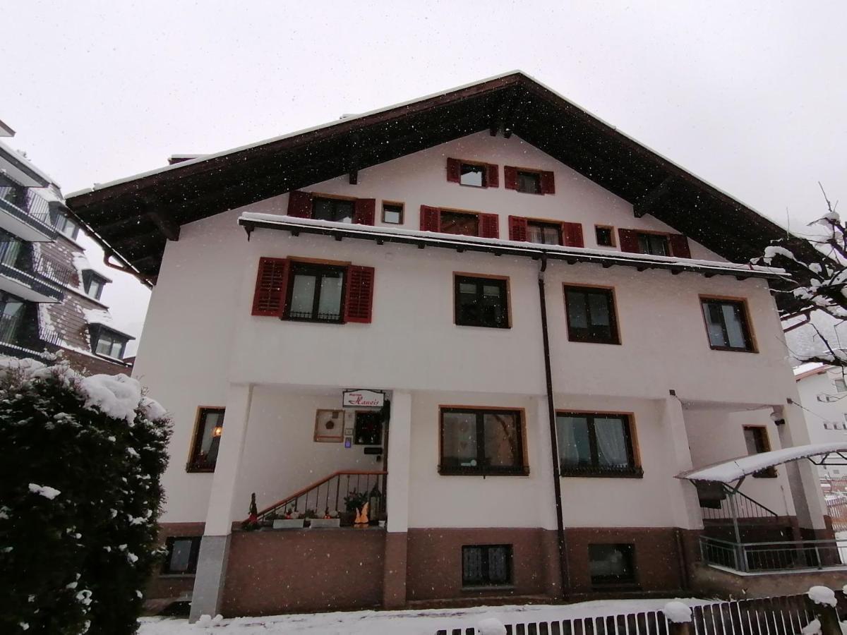 Haus Marion Haueis Hotell St. Anton am Arlberg Eksteriør bilde