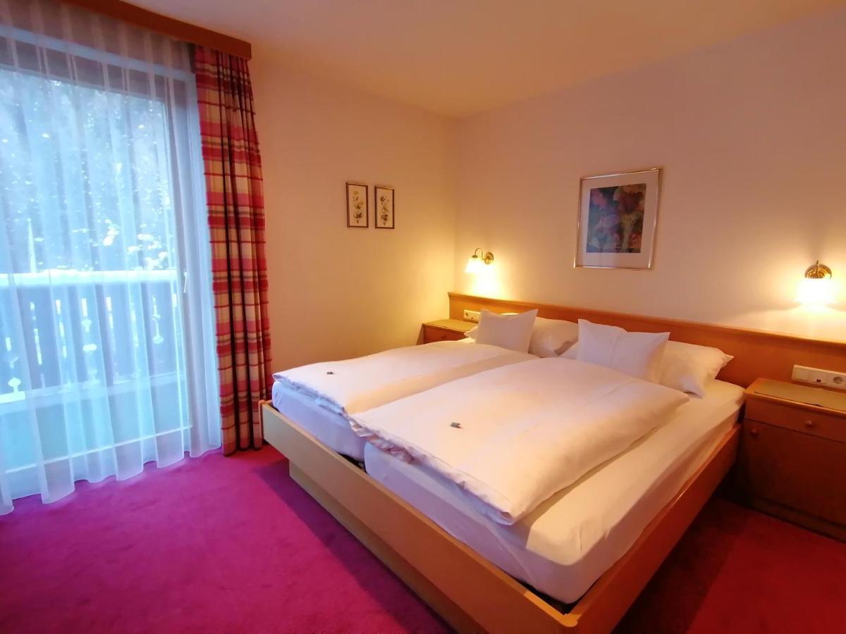 Haus Marion Haueis Hotell St. Anton am Arlberg Eksteriør bilde