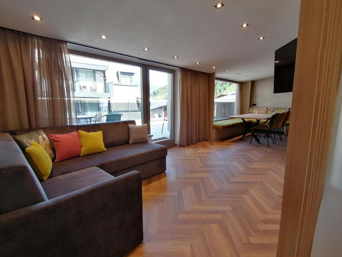 Haus Marion Haueis Hotell St. Anton am Arlberg Eksteriør bilde