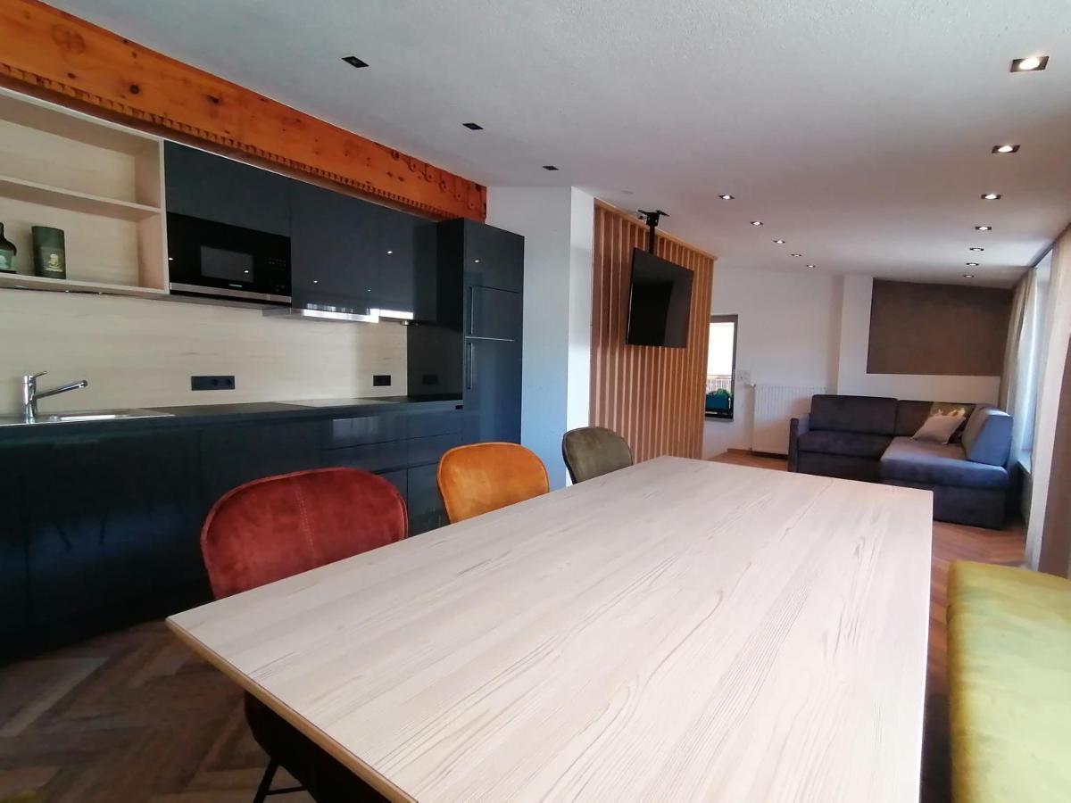 Haus Marion Haueis Hotell St. Anton am Arlberg Eksteriør bilde