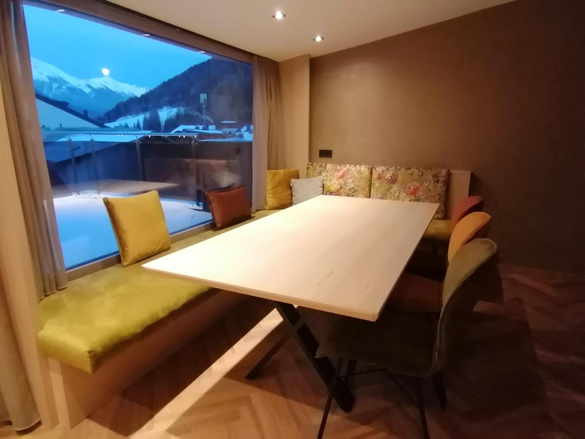 Haus Marion Haueis Hotell St. Anton am Arlberg Eksteriør bilde